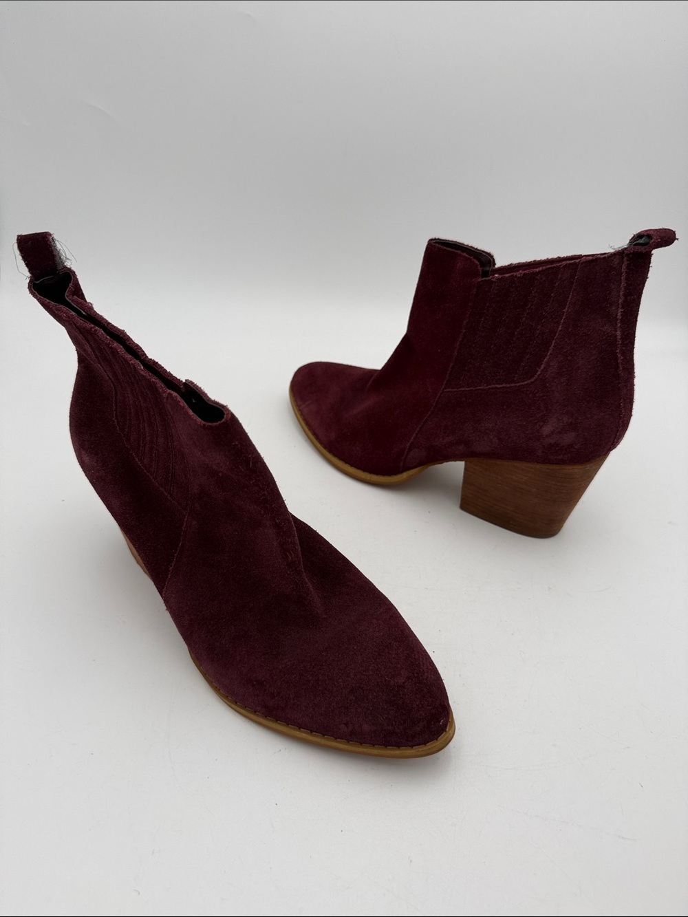 Crown Vintage Women's Suede Ankle Booties in Burgundy women 11M festival casual